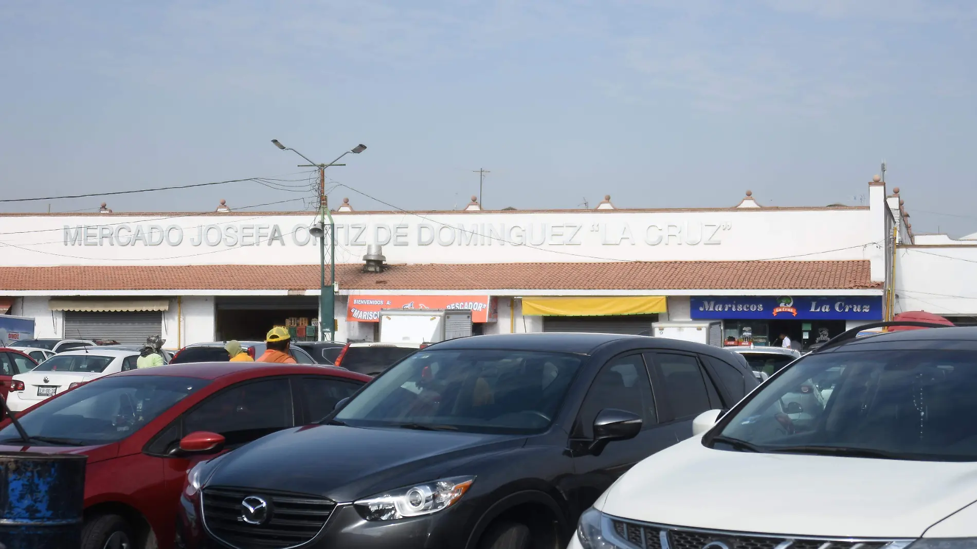 EL MERCADO DE LA CRU